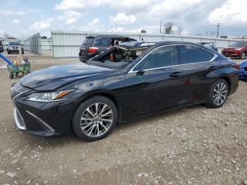  Salvage Lexus Es