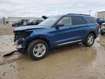  Salvage Ford Explorer