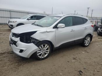  Salvage Hyundai TUCSON