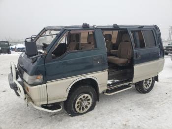  Salvage Mitsubishi Delica