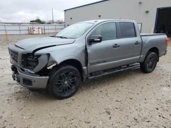  Salvage Nissan Titan
