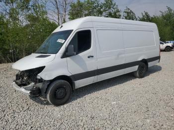  Salvage Mercedes-Benz Sprinter