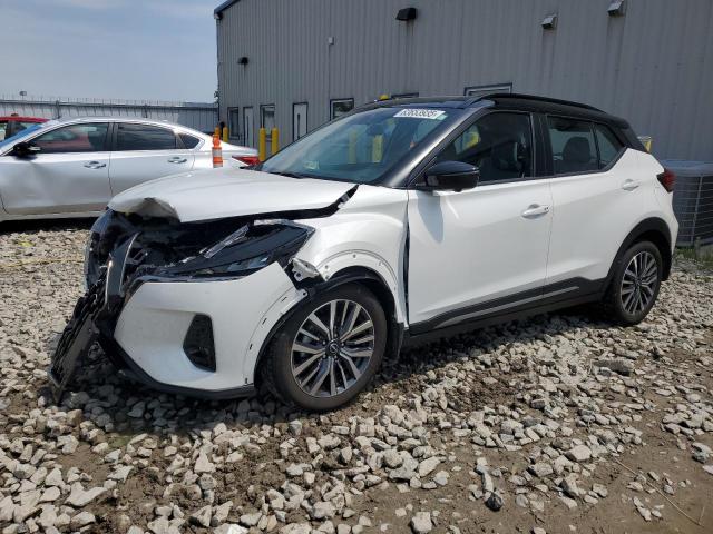  Salvage Nissan Kicks