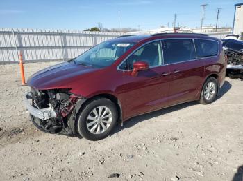  Salvage Chrysler Pacifica