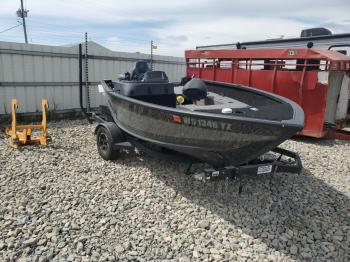  Salvage Evinrude 115 Motor