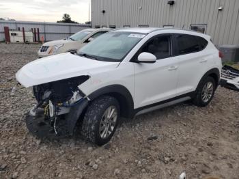  Salvage Hyundai TUCSON