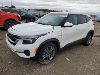  Salvage Kia Seltos