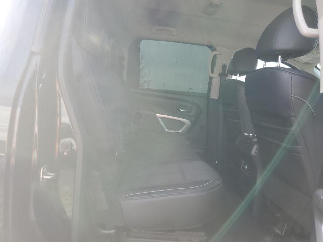 Nissan Titan Sl Image 10