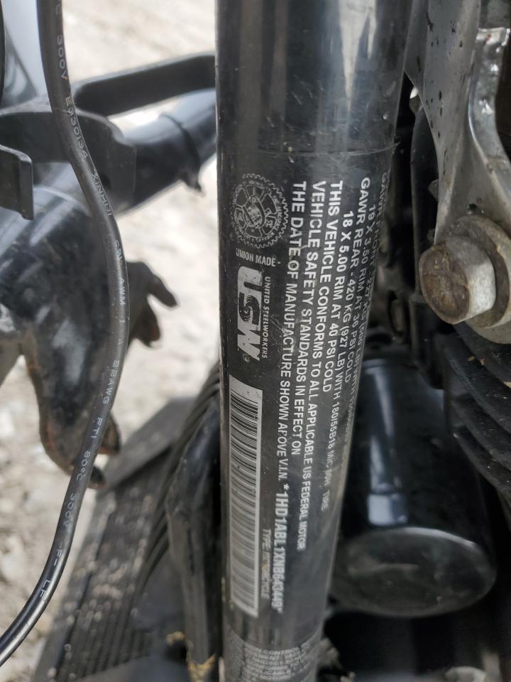 Harley-Davidson Flhxst Image 6