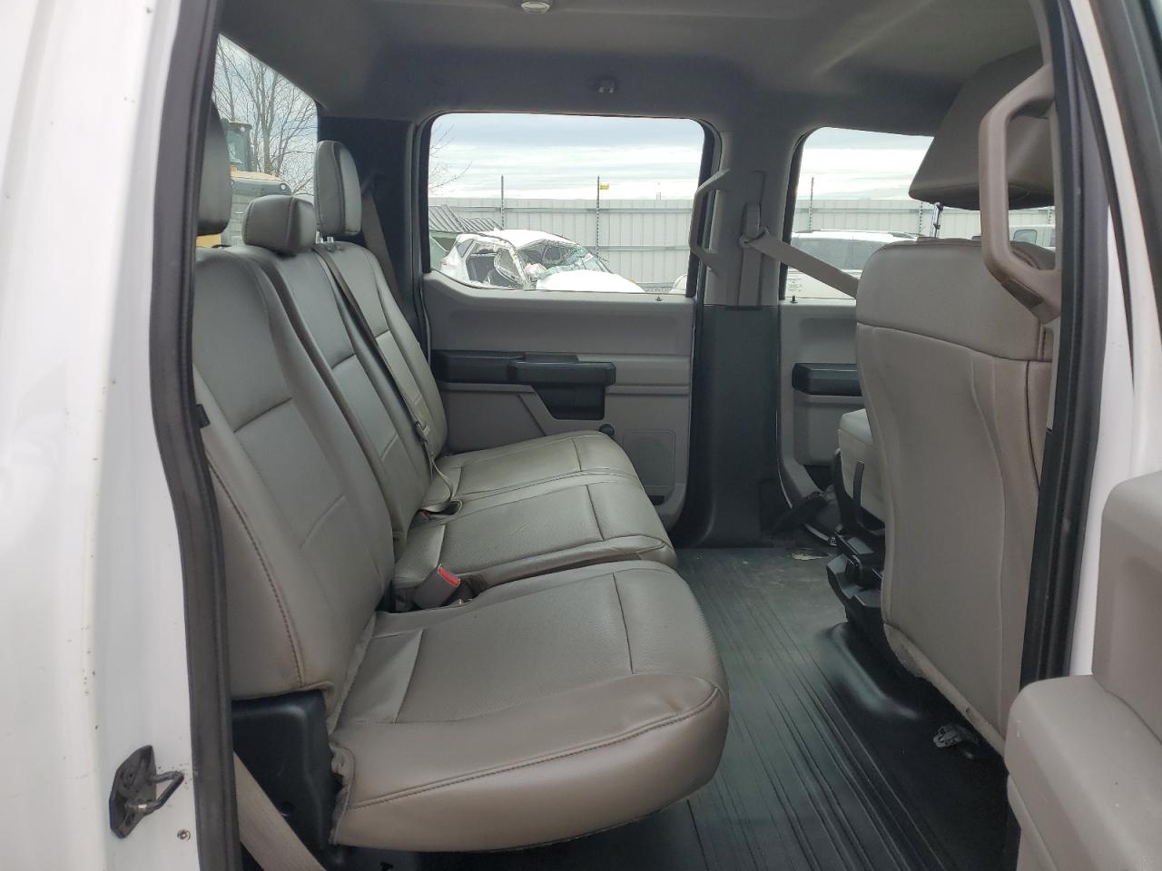 Ford F-150 Supercrew Image 9