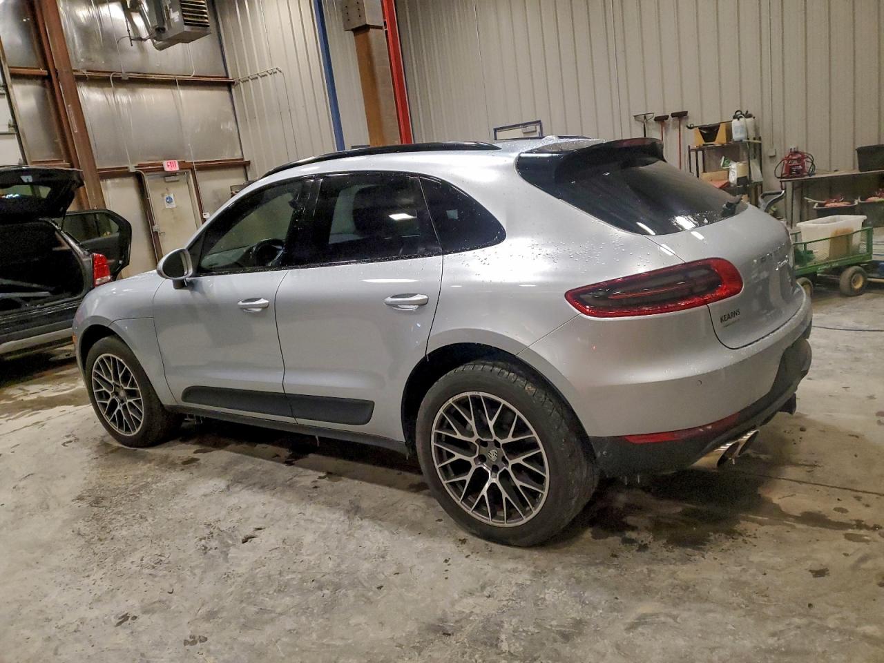 Porsche Macan S Image 3
