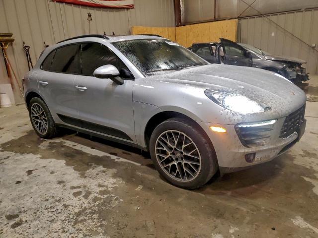 Porsche Macan S Image 5