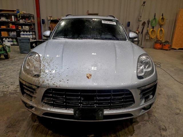 Porsche Macan S Image 4