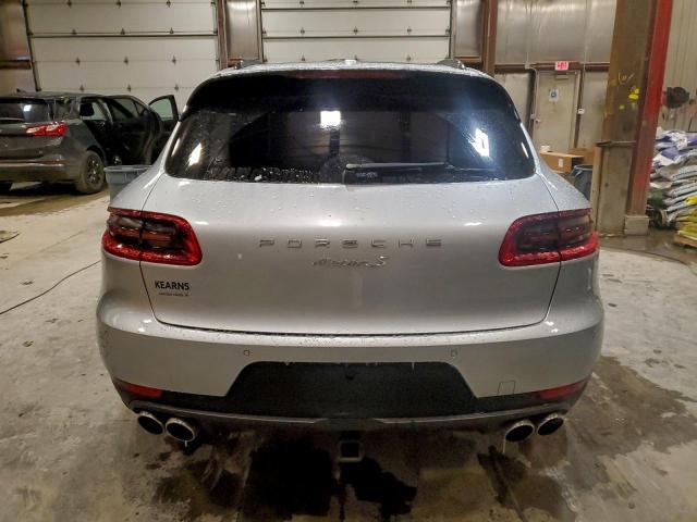 Porsche Macan S Image 6