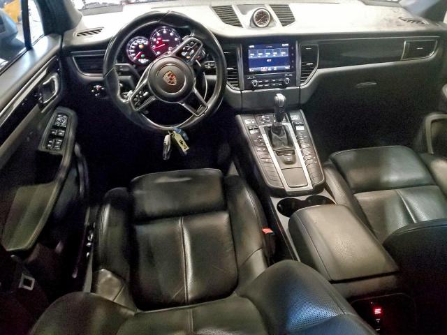 Porsche Macan S Image 7