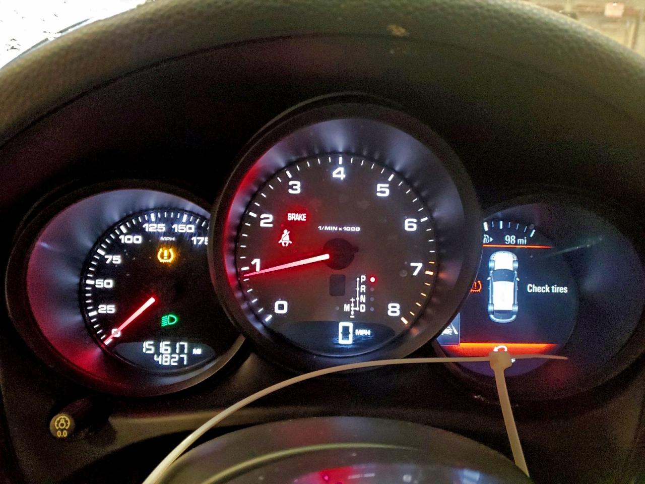 Porsche Macan S Image 11