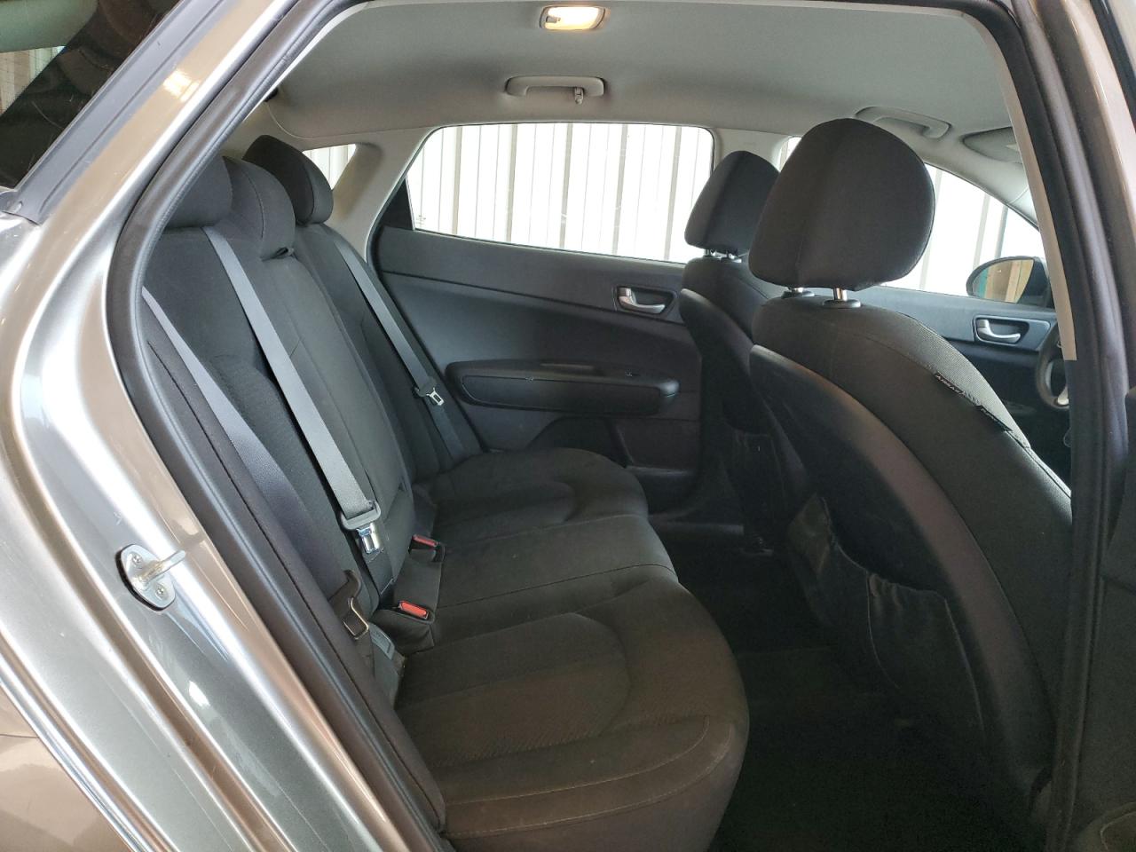 Kia Optima Lx Image 12