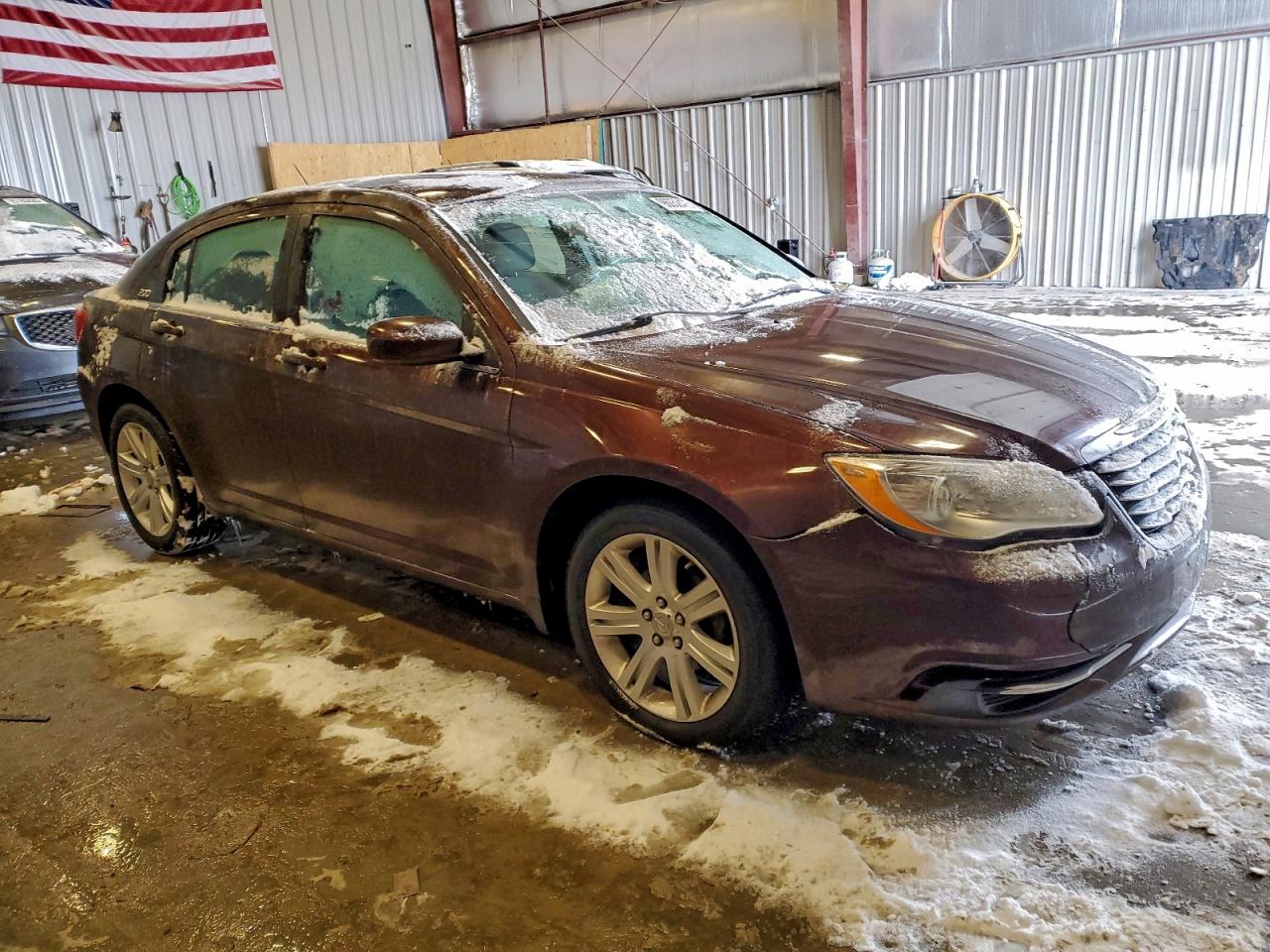 Chrysler 200 Touring Image 4