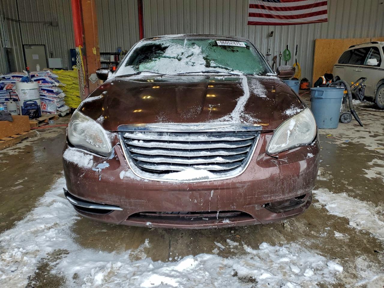 Chrysler 200 Touring Image 5