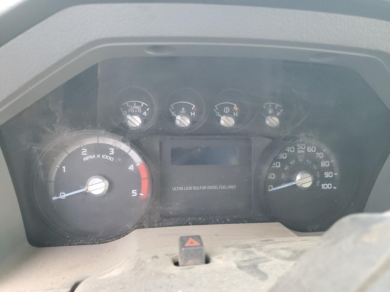 Ford F-550 Super Duty Image 3