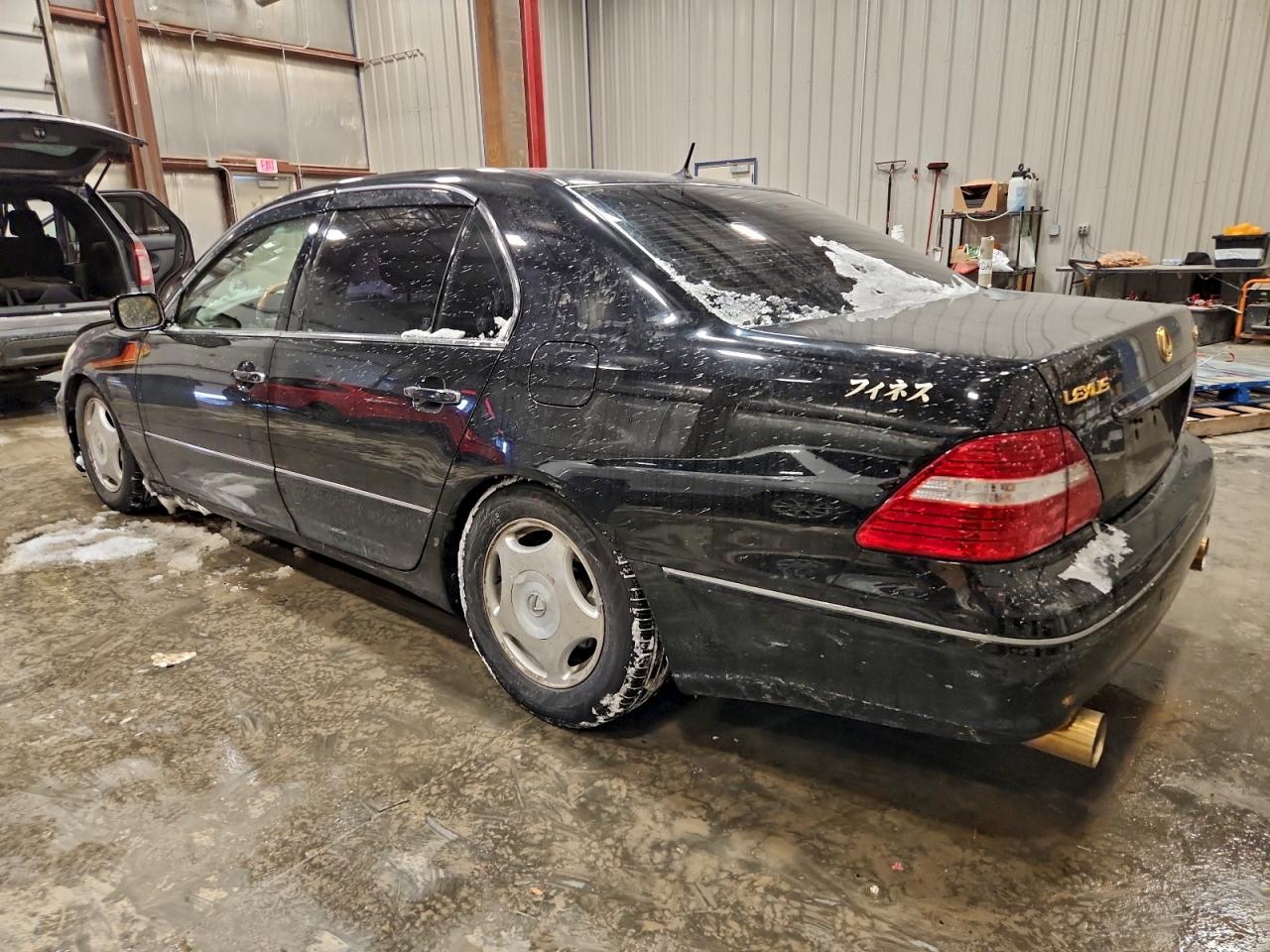 Lexus LS 430 Image 2