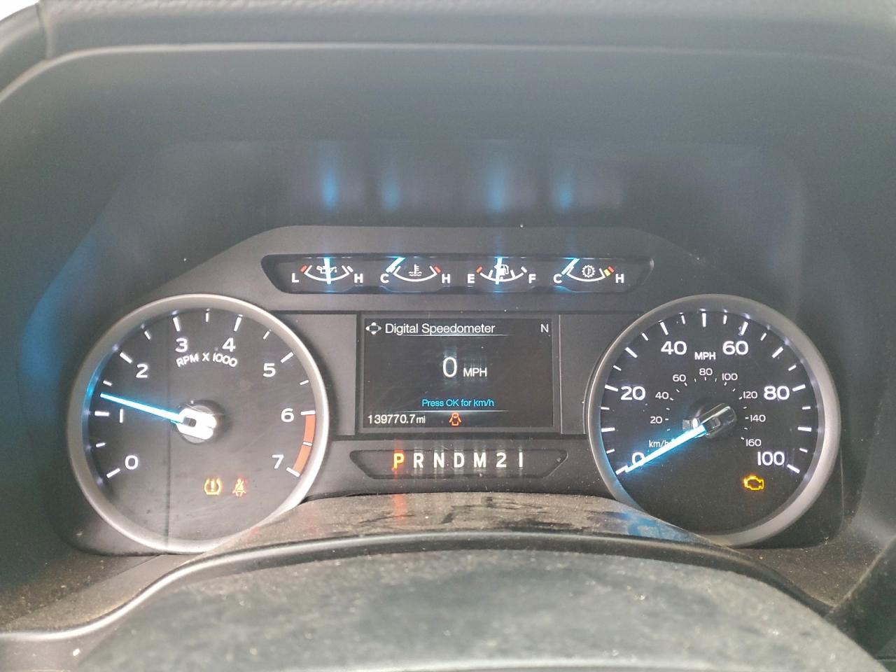 Ford F-350 Super Duty Image 3