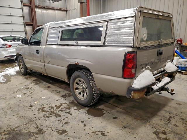 Chevrolet Silverado C1500 Image 3