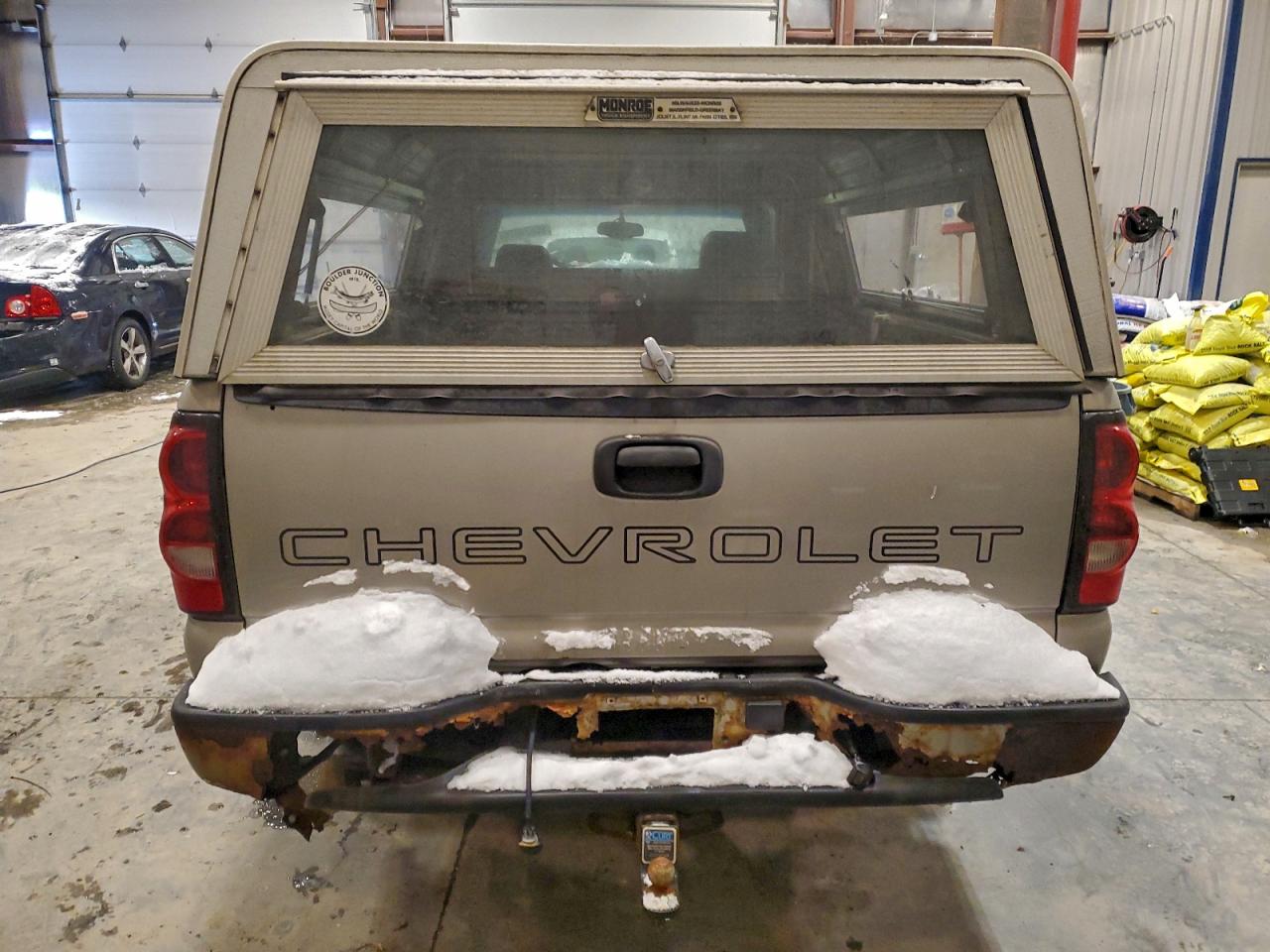 Chevrolet Silverado C1500 Image 7