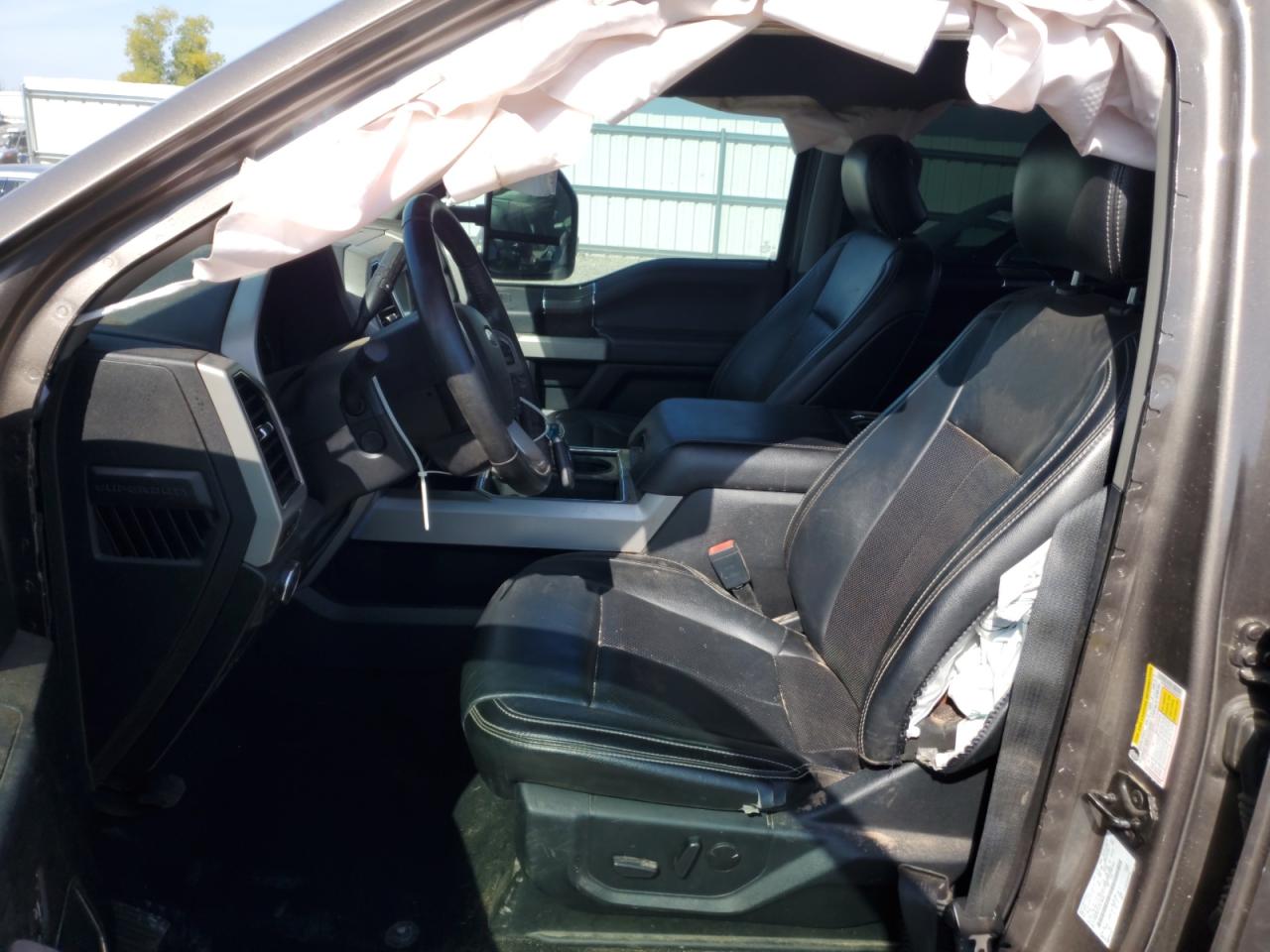 Ford F-350 Super Duty Image 11