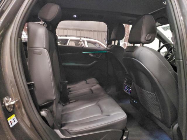 Audi Q7 Premium Plus Image 8