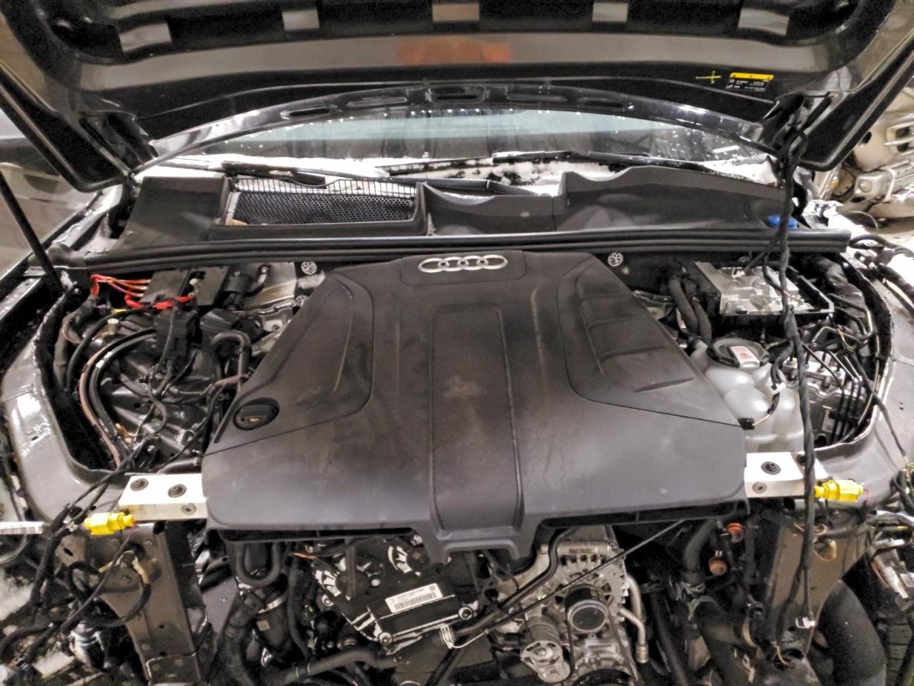 Audi Q7 Premium Plus Image 2