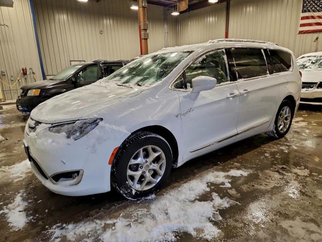  Salvage Chrysler Pacifica