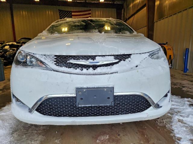 Chrysler Pacifica Touring L Image 5