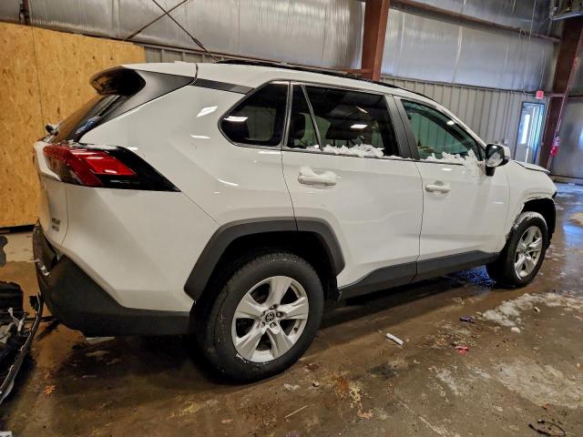 Toyota RAV4 Xle Image 8