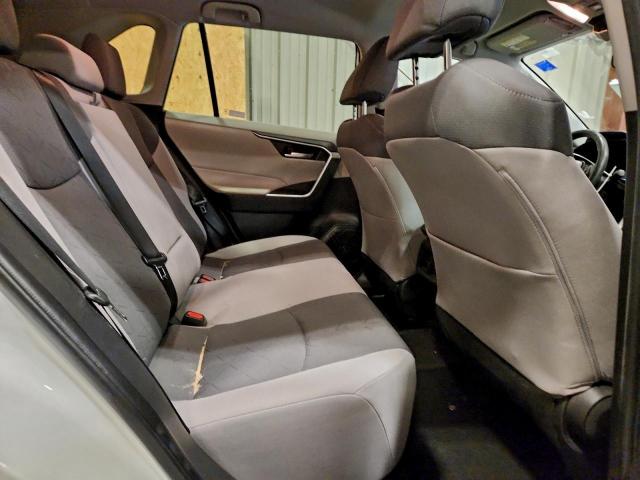 Toyota RAV4 Xle Image 7