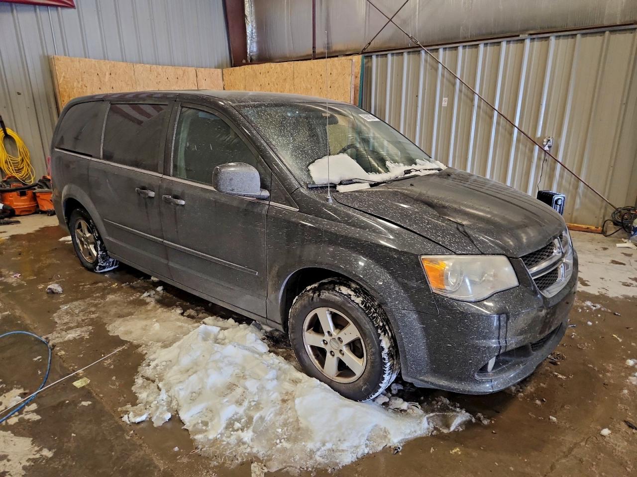 Dodge Caravan Crew Image 4