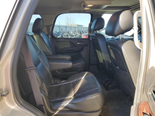 Chevrolet Tahoe K1500 Ltz Image 10