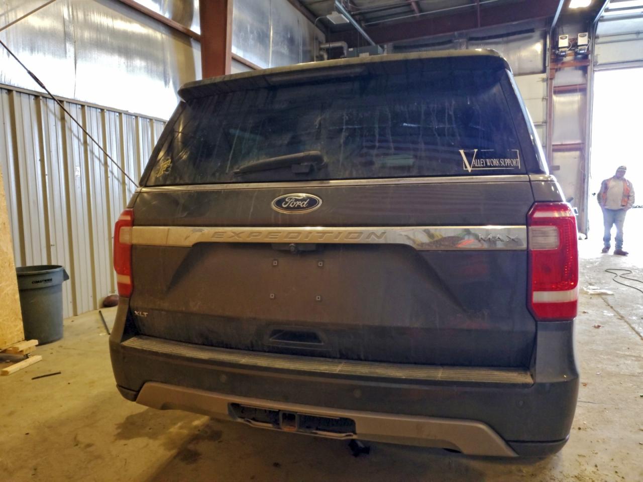 Ford Expedition Max Xlt Image 3