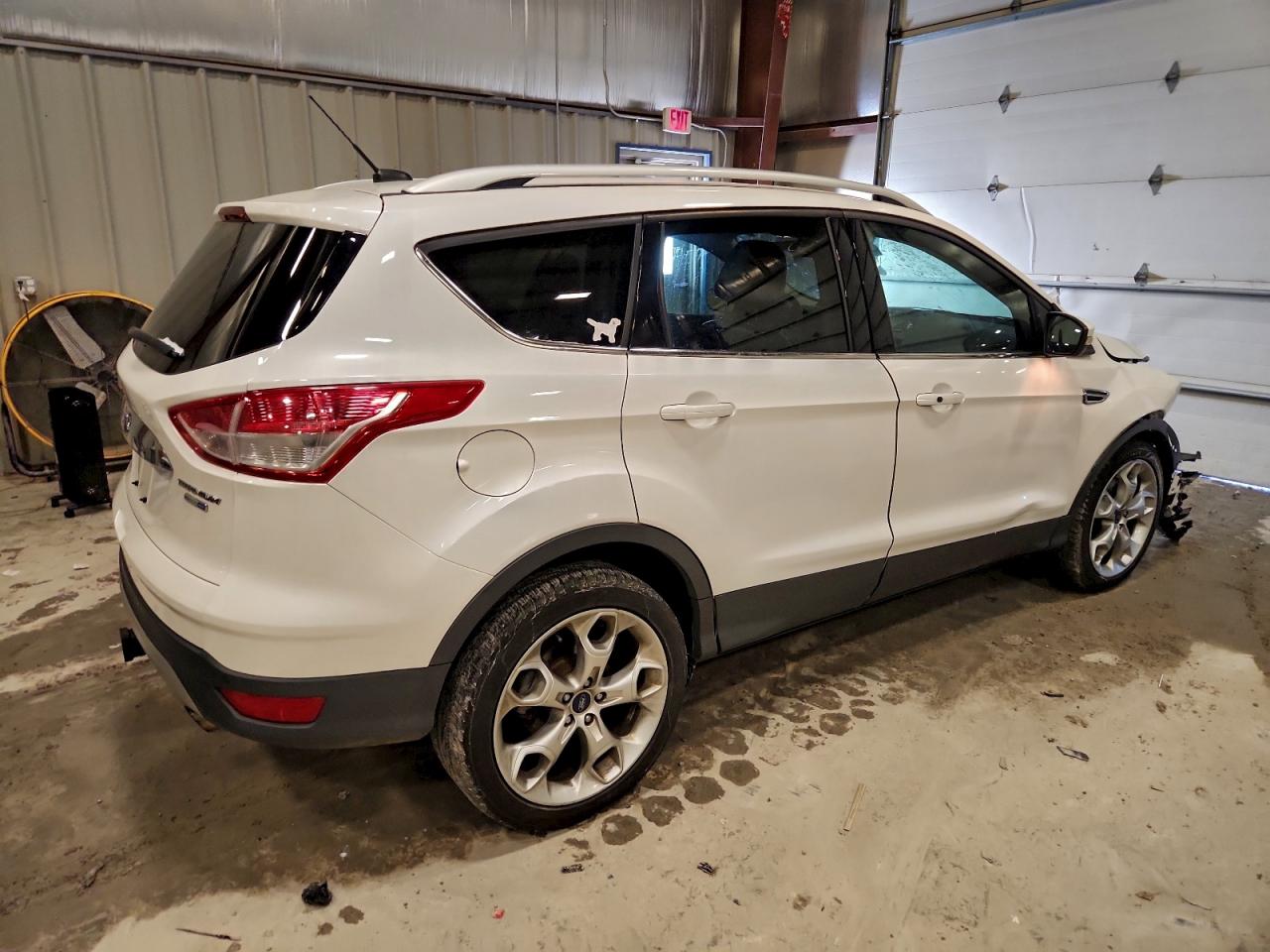 Ford Escape Titanium Image 2