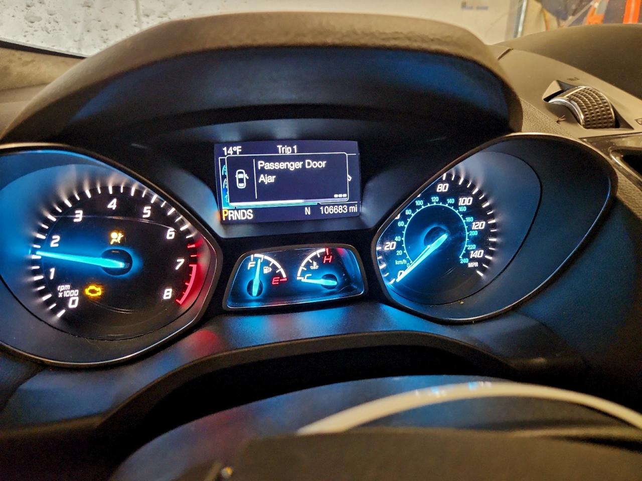 Ford Escape Titanium Image 4