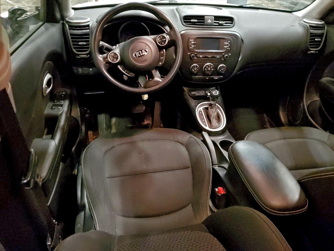 Kia Soul + Image 11