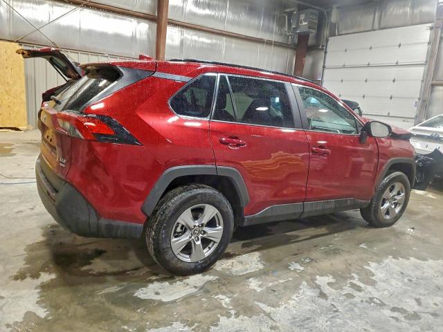 Toyota RAV4 Xle Image 2