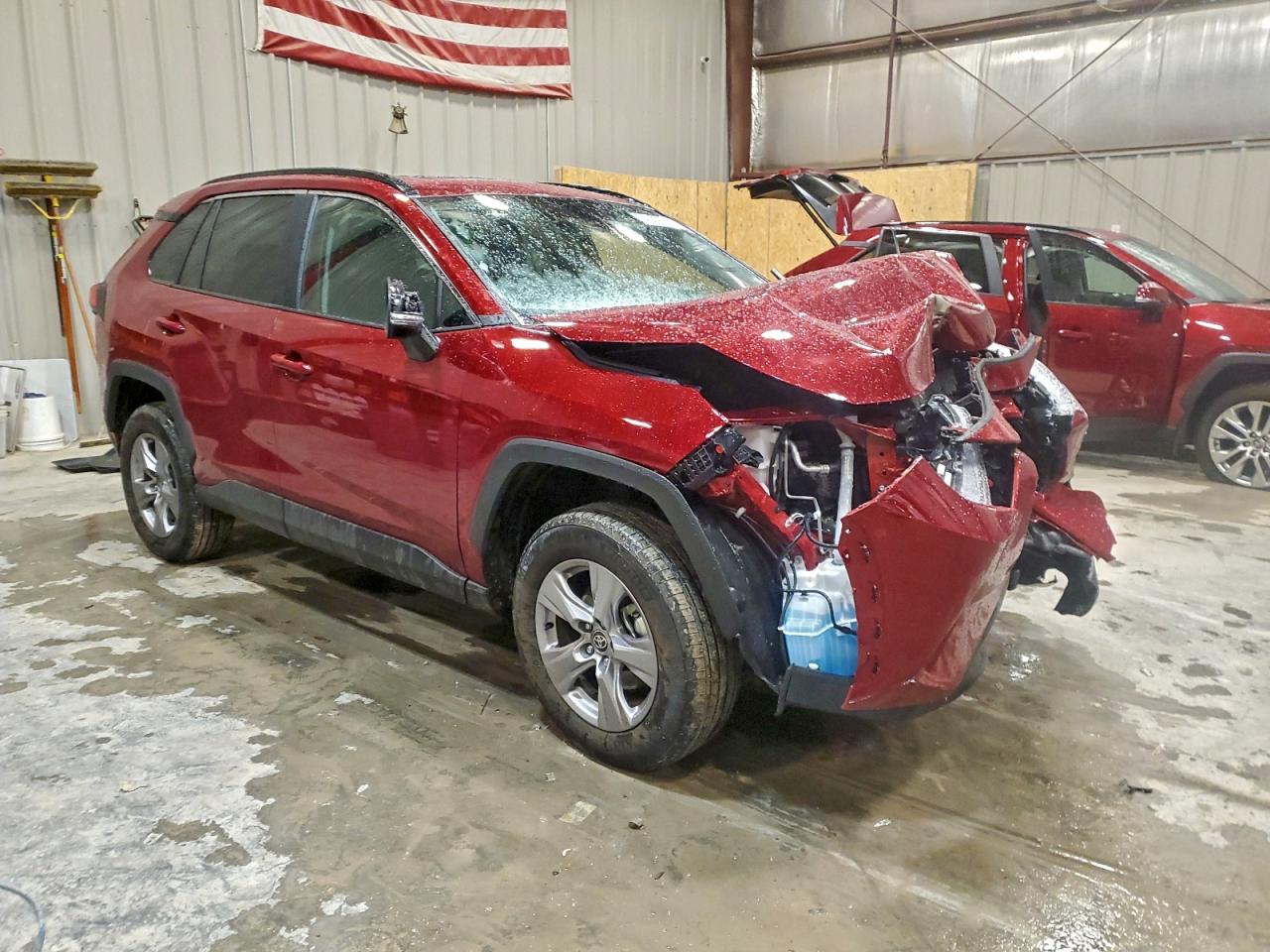 Toyota RAV4 Xle Image 3