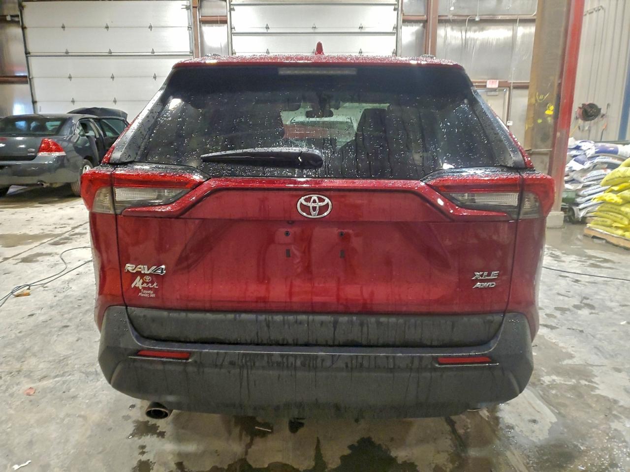 Toyota RAV4 Xle Image 6