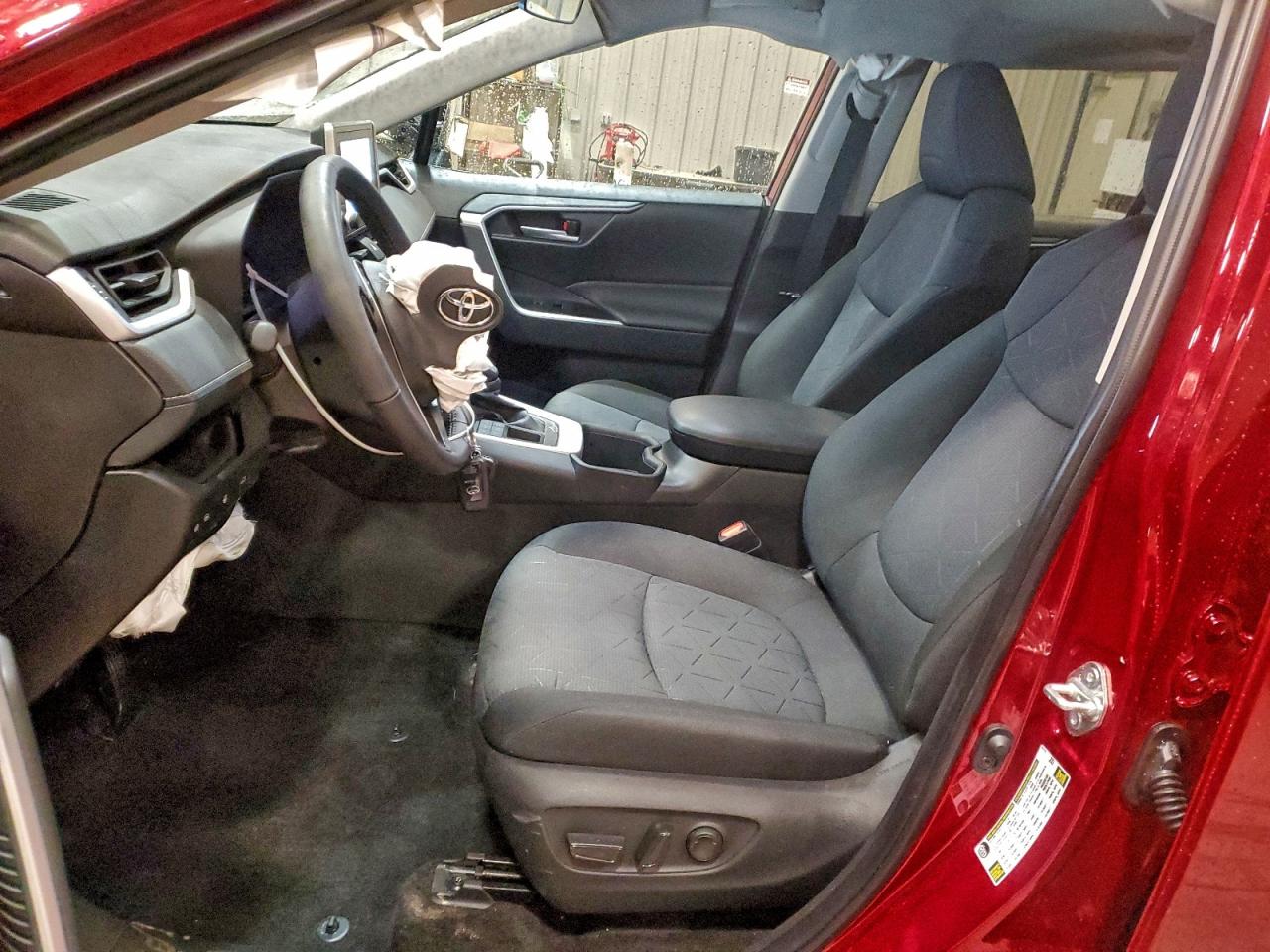 Toyota RAV4 Xle Image 7