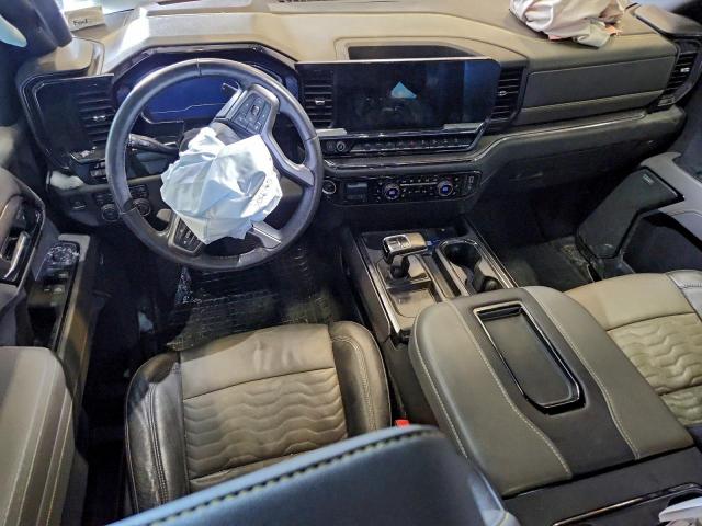 Chevrolet Silverado K1500 Zr2 Image 5