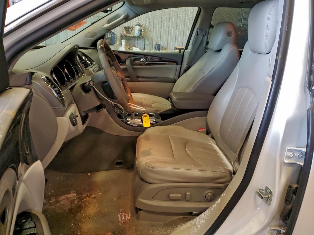 Buick Enclave Image 2