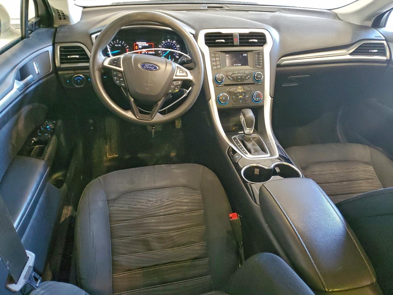 Ford Fusion Se Image 6