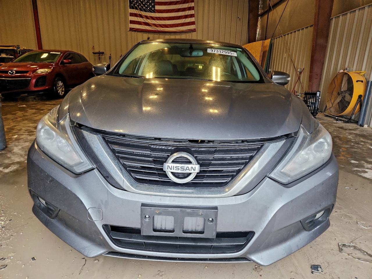 Nissan Altima 2.5 Image 12