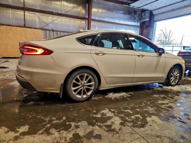 Ford Fusion Se Image 6